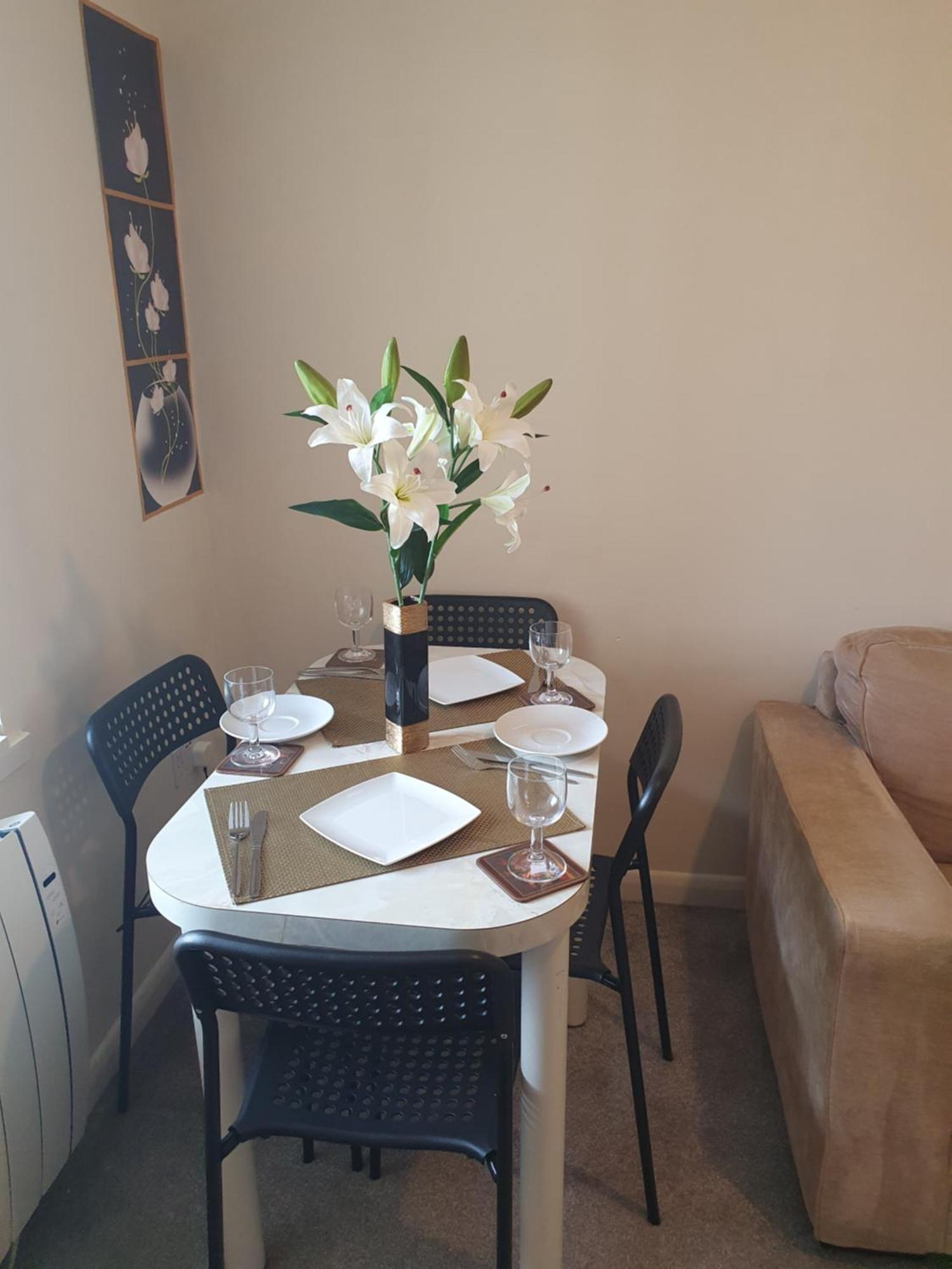 Lovely 1Bedrood Apartment Guildford Bagian luar foto