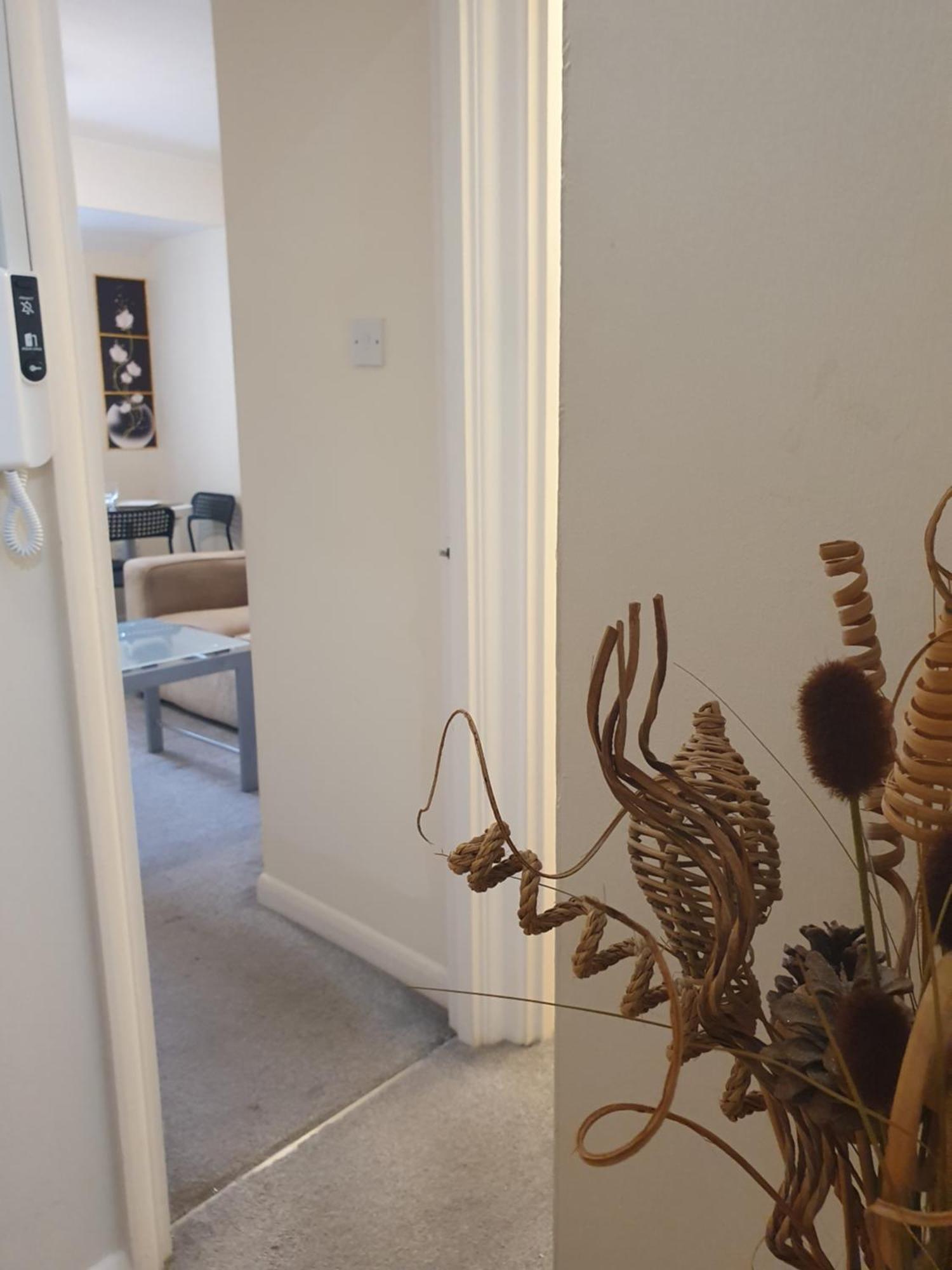 Lovely 1Bedrood Apartment Guildford Bagian luar foto