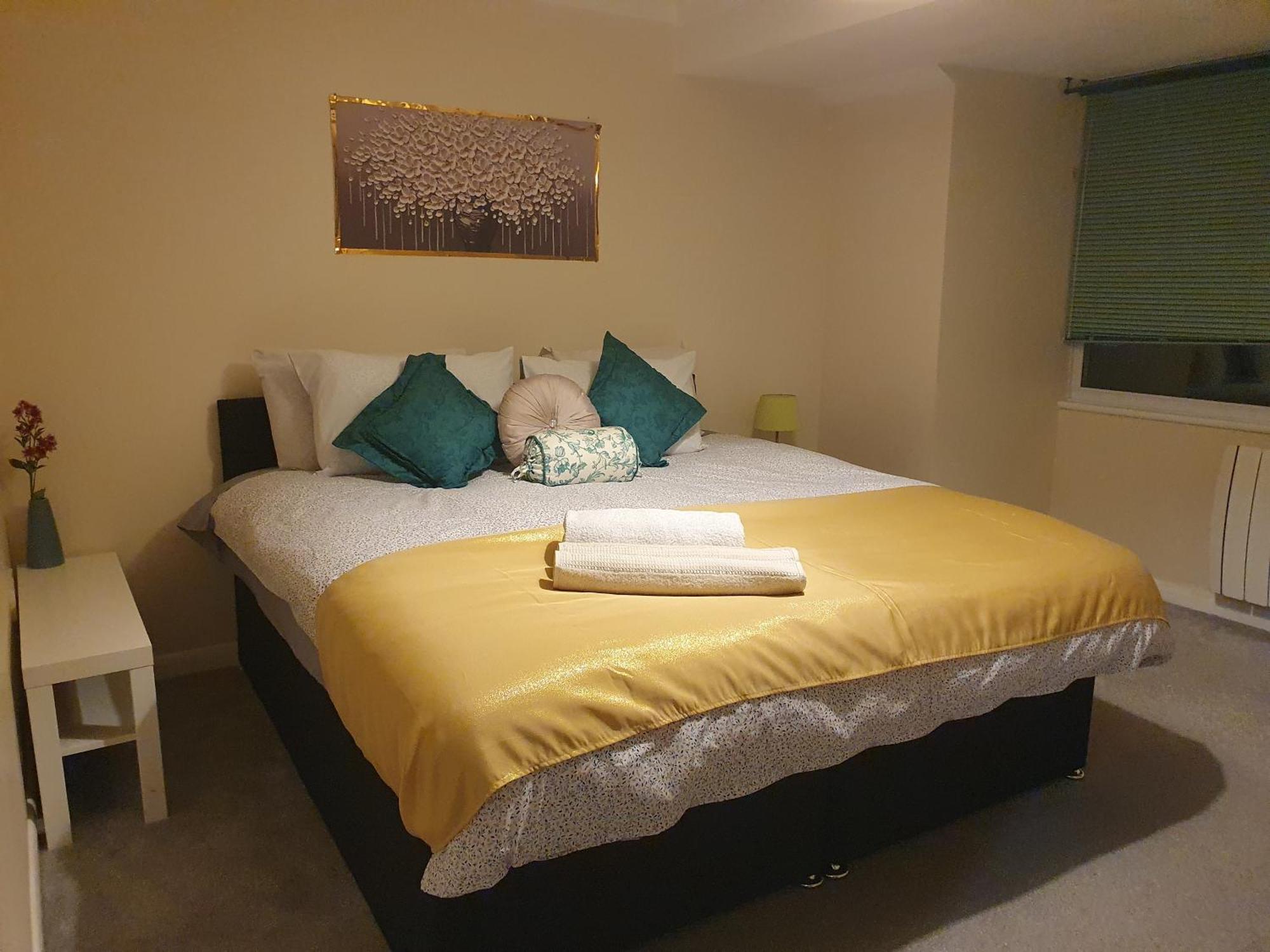 Lovely 1Bedrood Apartment Guildford Bagian luar foto