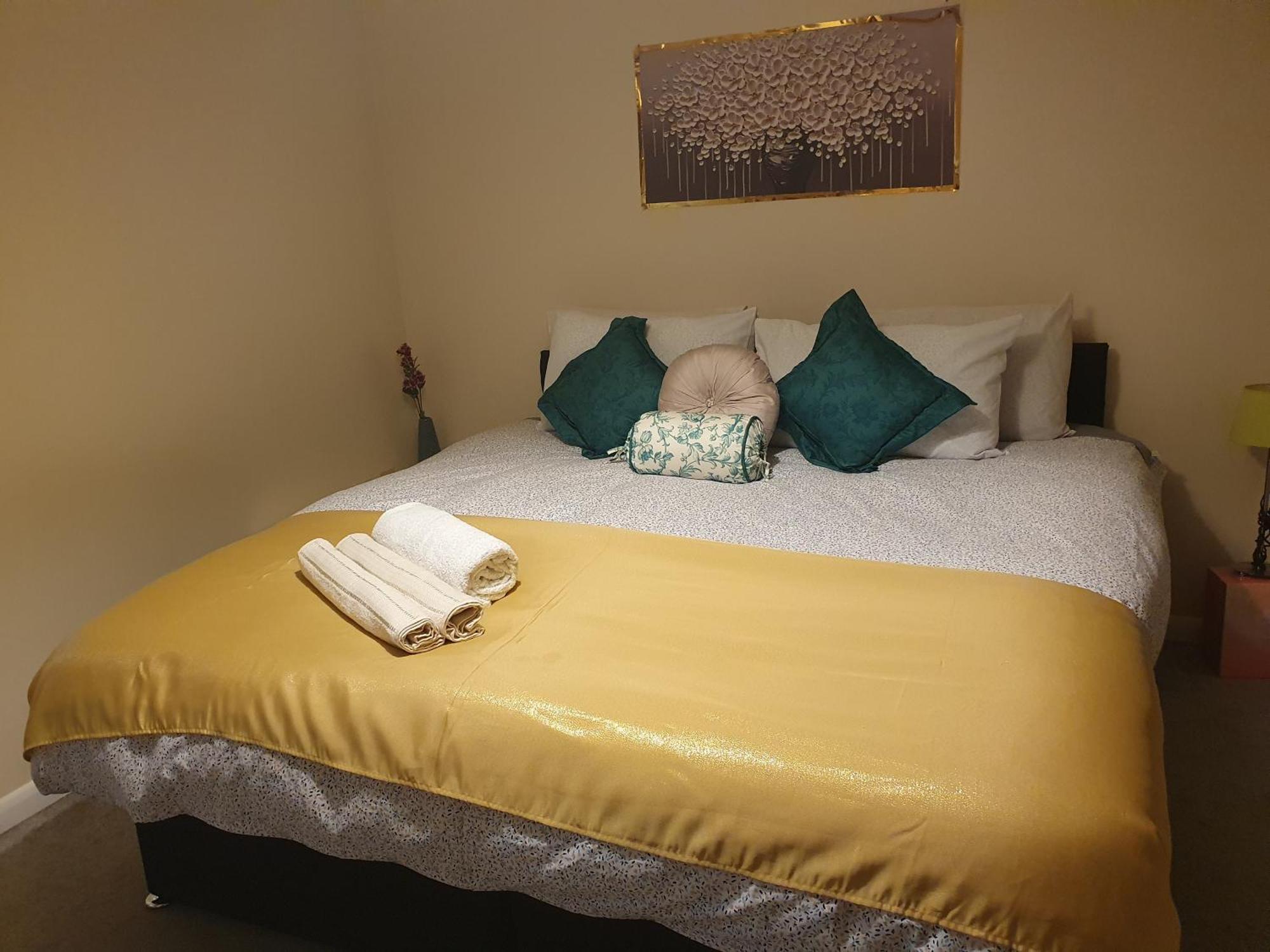 Lovely 1Bedrood Apartment Guildford Bagian luar foto