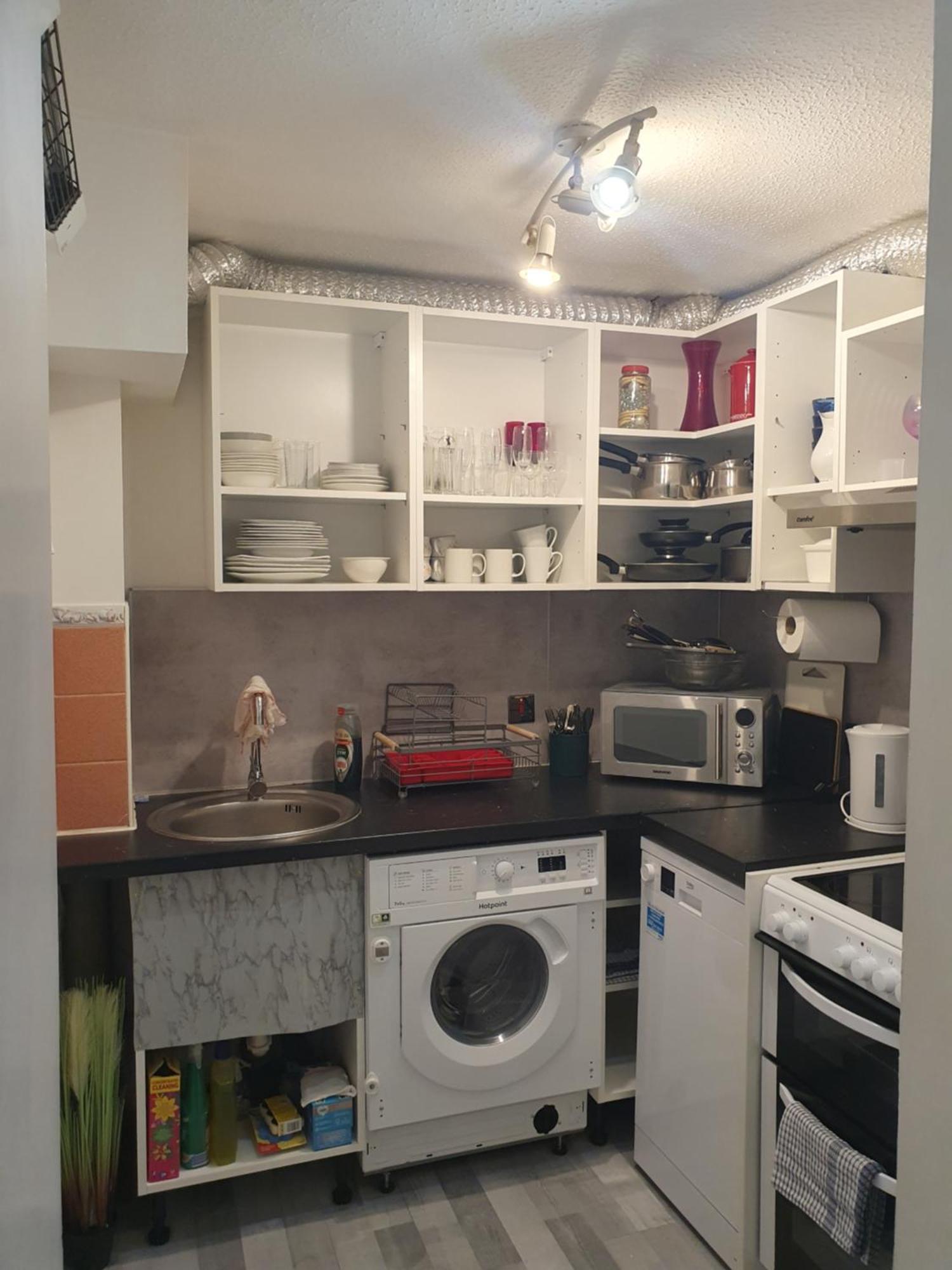 Lovely 1Bedrood Apartment Guildford Bagian luar foto