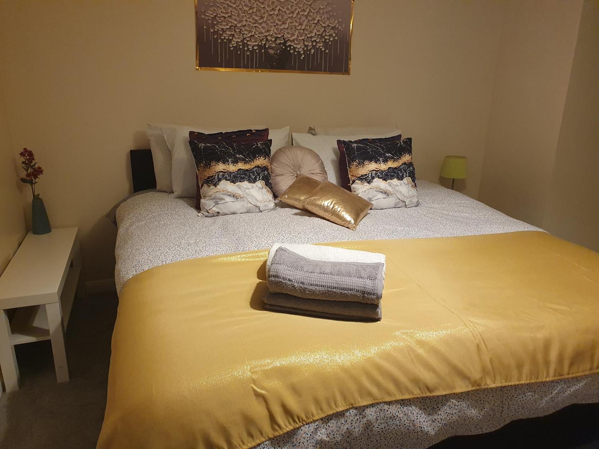 Lovely 1Bedrood Apartment Guildford Bagian luar foto