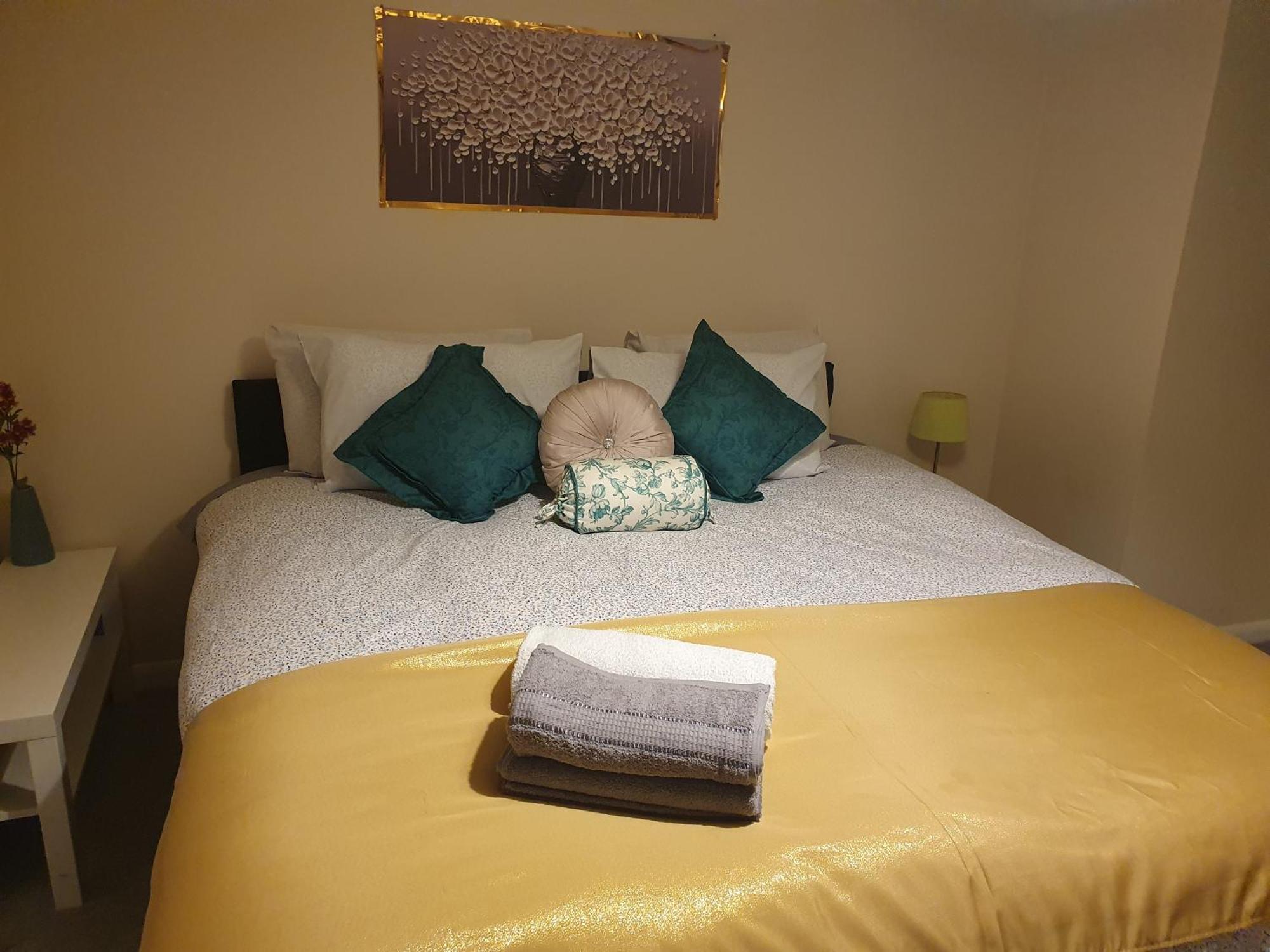 Lovely 1Bedrood Apartment Guildford Bagian luar foto