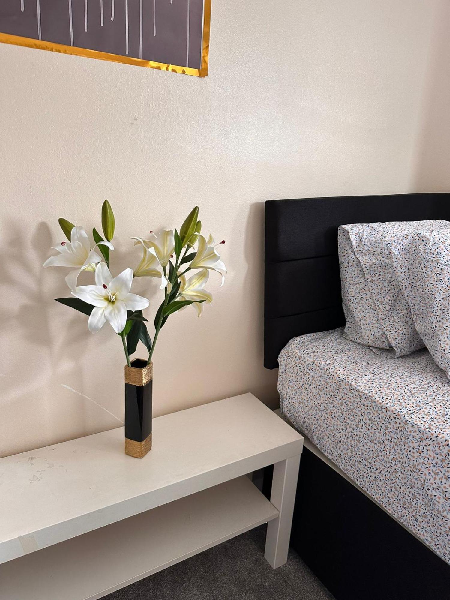 Lovely 1Bedrood Apartment Guildford Bagian luar foto