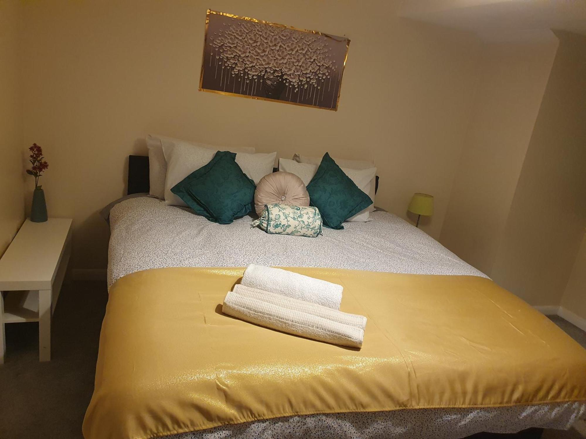 Lovely 1Bedrood Apartment Guildford Bagian luar foto