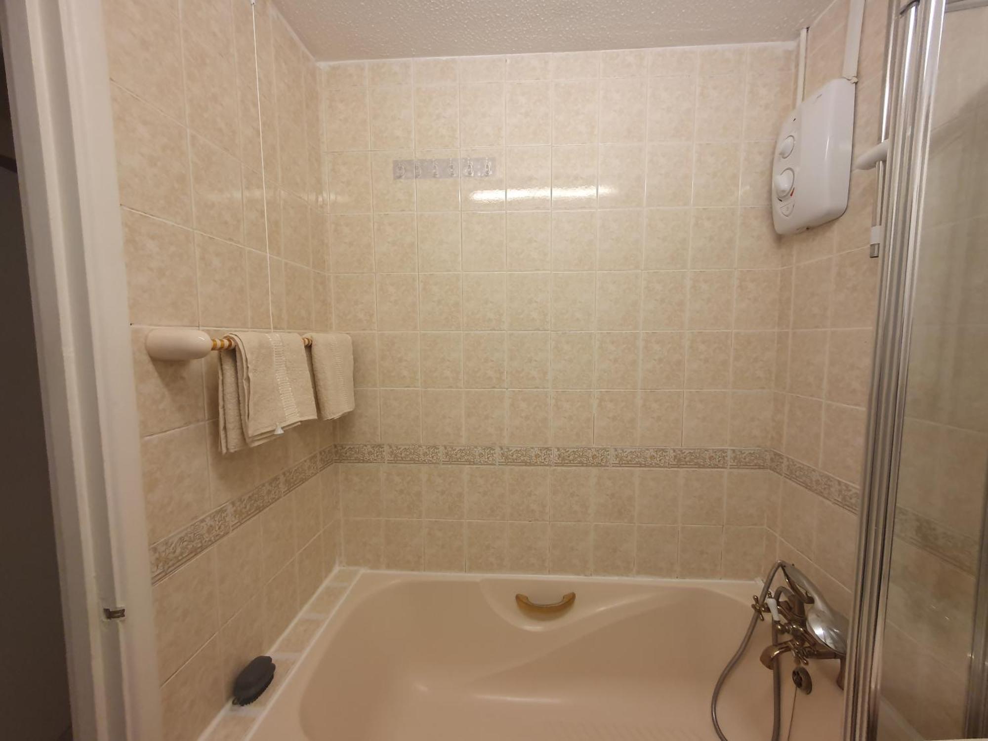 Lovely 1Bedrood Apartment Guildford Bagian luar foto