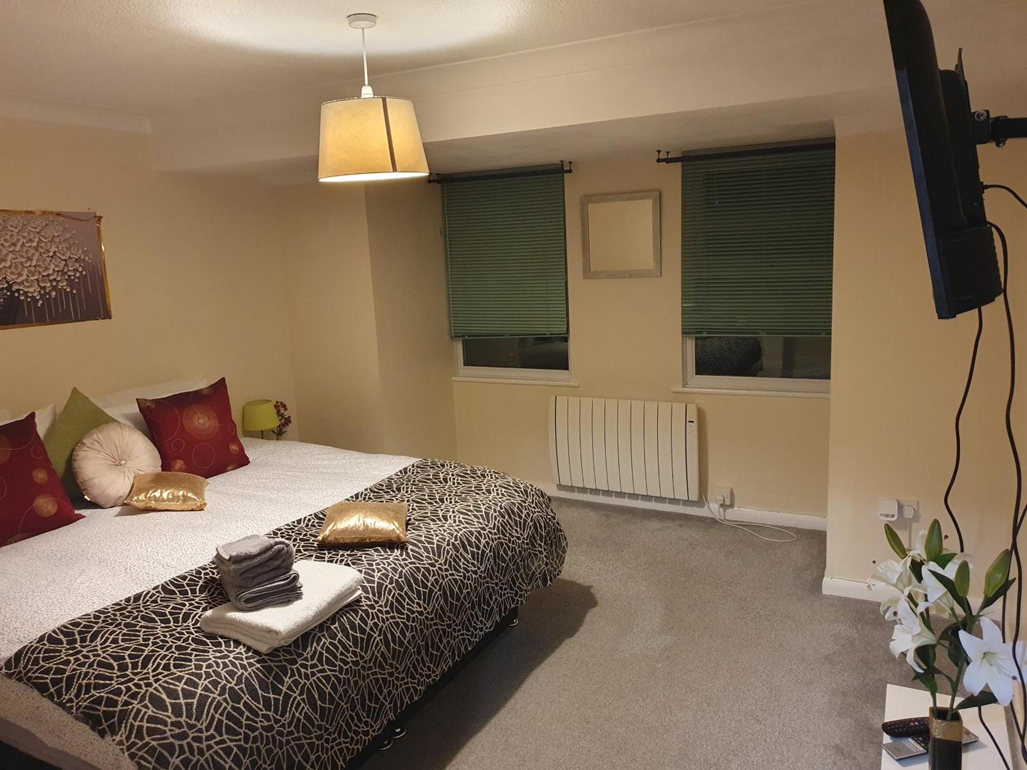 Lovely 1Bedrood Apartment Guildford Bagian luar foto